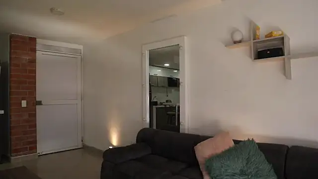  Vahos  online show from October 3, 2025, 5:14 pm