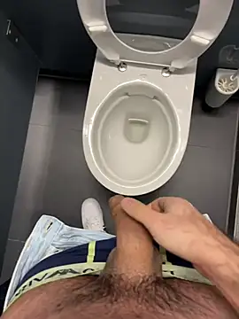 Snapshot of mrcumshotboy chatting on February 16, 2025, 3:16 pm mrcumshotboy online show from February 16, 2025, 3:16 pm