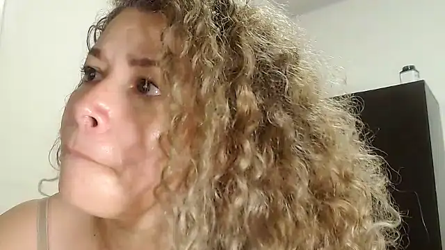 Snapshot of dalilasquirt1 chatting on December 13, 2024, 4:11 am dalilasquirt1 online show from December 13, 2024, 4:11 am