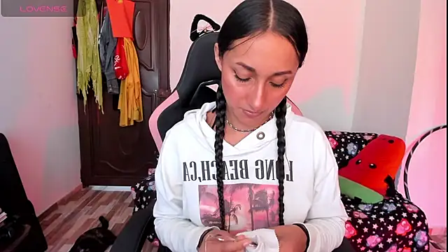 adrena 10 online show from February 13, 2026, 7:03 pm