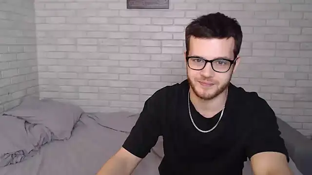 Alexxx horny online show from March 22, 2025, 4:47 pm