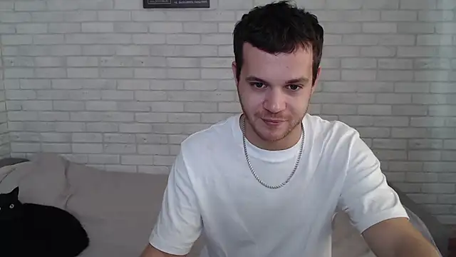 Alexxx horny online show from October 9, 2025, 6:36 am