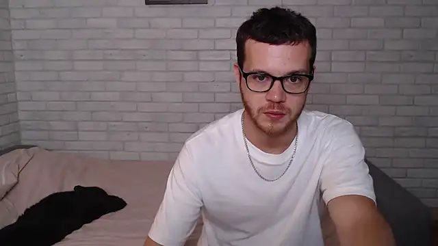 Alexxx horny online show from September 22, 2025, 7:58 am