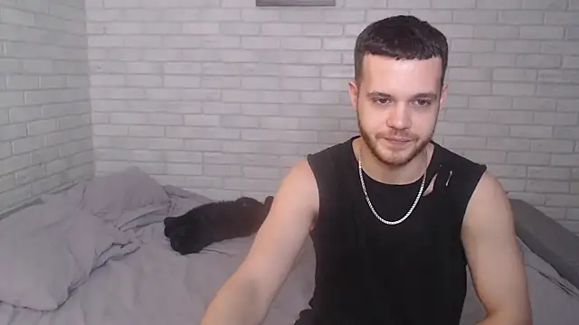 Alexxx horny online show from February 10, 2025, 1:44 pm