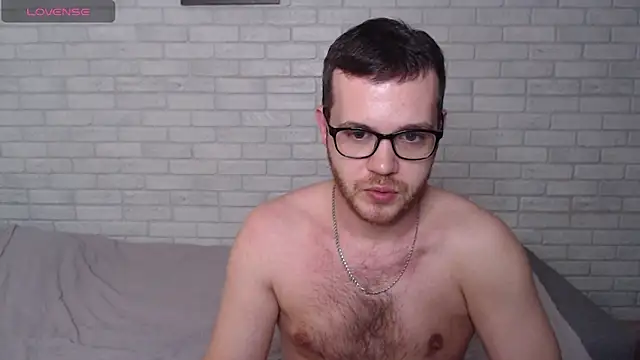 Snapshot of Alexxx_horny chatting on June 2, 2026, 7:25 pm Alexxx horny online show from June 2, 2026, 7:25 pm
