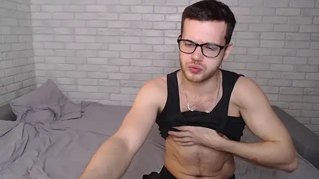 Alexxx horny online show from February 28, 2025, 4:31 pm