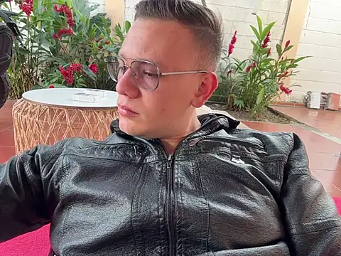 simon and david online show from December 22, 2025, 7:58 pm