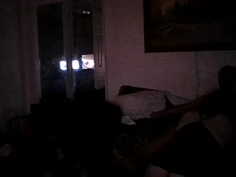 sissydragfem online show from April 26, 2026, 5:32 pm