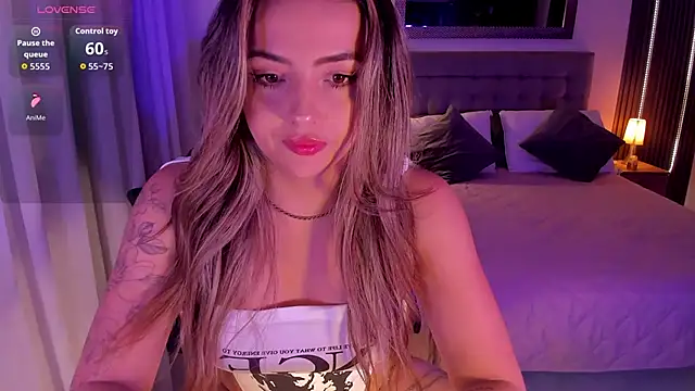 AmyWood online show from September 16, 2025, 8:32 pm