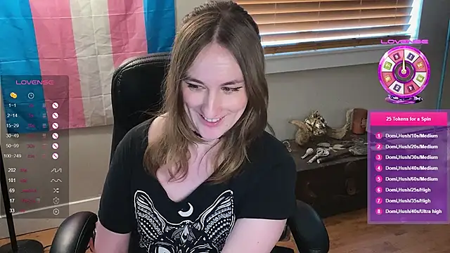 luluvaladon online show from March 18, 2025, 9:21 pm