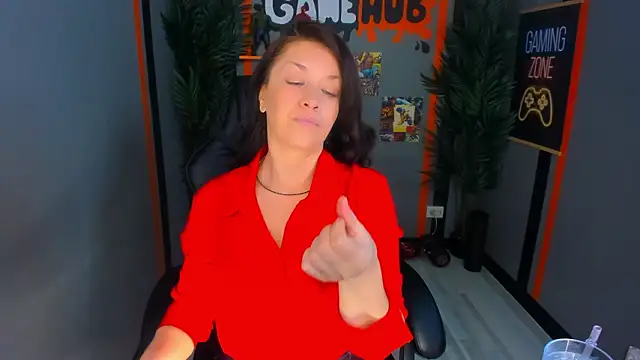 AnaMills online show from March 19, 2026, 9:53 am