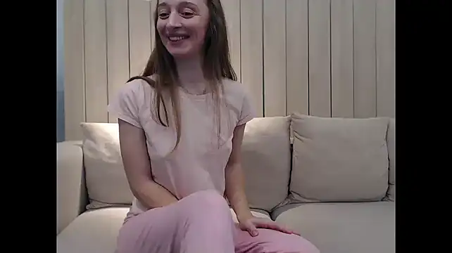 Snapshot of ShySchoolGirl chatting on March 3, 2025, 4:26 pm ShySchoolGirl online show from March 3, 2025, 4:26 pm