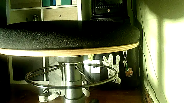 Snapshot of NiceHunter89 chatting on February 22, 2026, 12:02 am NiceHunter89 online show from February 22, 2026, 12:02 am