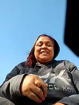 Snapshot of THEBEDroomdoOR chatting on October 28, 2025, 8:30 pm THEBEDroomdoOR online show from October 28, 2025, 8:30 pm