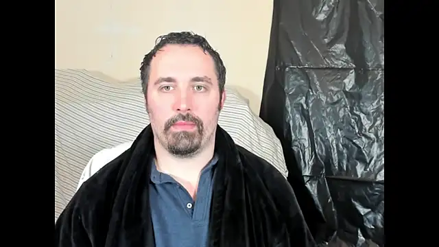 Metalstud online show from November 18, 2025, 2:59 am