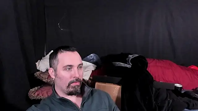 Snapshot of Metalstud chatting on January 16, 2026, 1:31 am Metalstud online show from January 16, 2026, 1:31 am