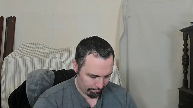 Snapshot of Metalstud chatting on February 13, 2026, 2:55 am Metalstud online show from February 13, 2026, 2:55 am