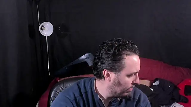 Metalstud online show from December 19, 2025, 7:16 pm