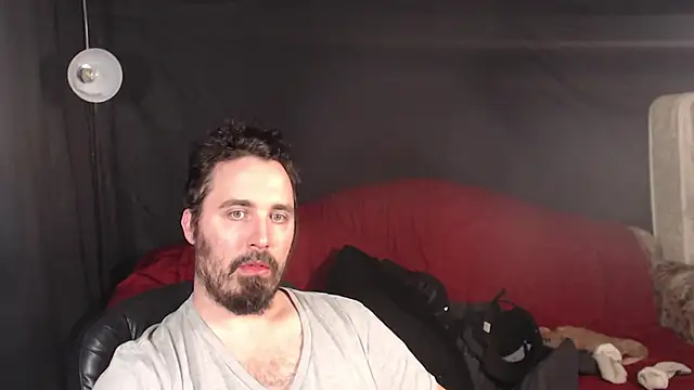 Metalstud online show from March 13, 2025, 3:33 am