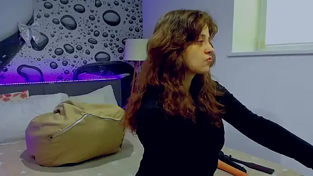 AlmaFancy online show from April 6, 2026, 5:30 am