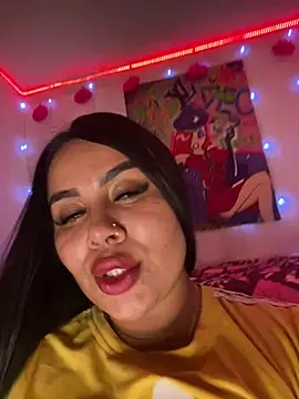 Emma Brown 12 online show from February 17, 2025, 9:21 pm