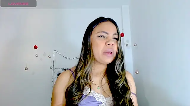 Kylie loveee online show from December 11, 2024, 3:15 pm