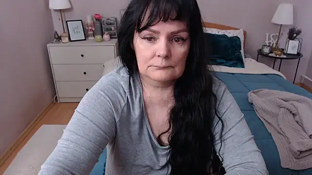 Snapshot of LeveMe2Nightt chatting on February 19, 2026, 1:19 pm LeveMe2Nightt online show from February 19, 2026, 1:19 pm