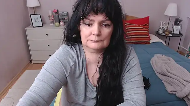 Snapshot of LeveMe2Nightt chatting on February 28, 2026, 1:00 pm LeveMe2Nightt online show from February 28, 2026, 1:00 pm