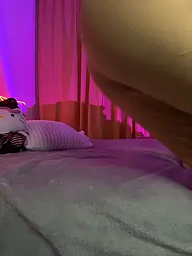  sweet baby  online show from April 8, 2026, 12:12 am