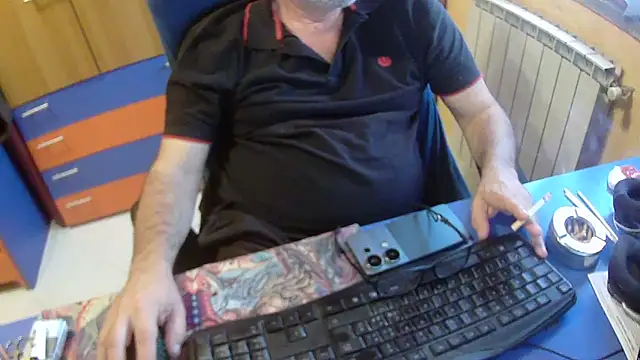 Snapshot of Tango128 chatting on September 22, 2025, 6:30 am Tango128 online show from September 22, 2025, 6:30 am