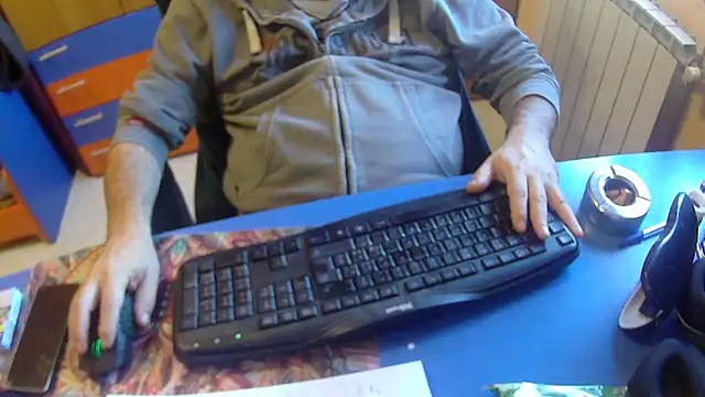 Snapshot of Tango128 chatting on October 14, 2025, 10:05 am Tango128 online show from October 14, 2025, 10:05 am