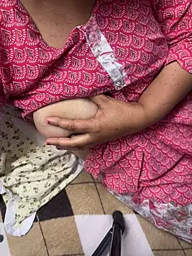 Bmylove40 online show from February 27, 2026, 3:56 pm