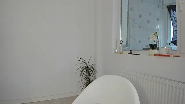 DiamondKay online show from February 7, 2026, 8:22 am