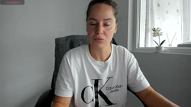 Snapshot of DiamondKay chatting on October 1, 2025, 6:07 am DiamondKay online show from October 1, 2025, 6:07 am