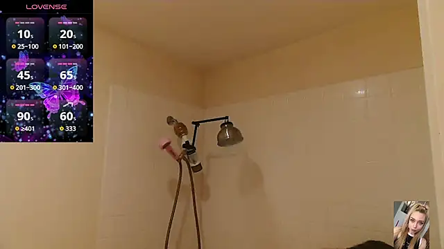 Blondiewithanass online show from February 5, 2026, 3:35 am