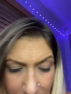 Snapshot of LittleMissEeve chatting on February 28, 2025, 2:53 am LittleMissEeve online show from February 28, 2025, 2:53 am