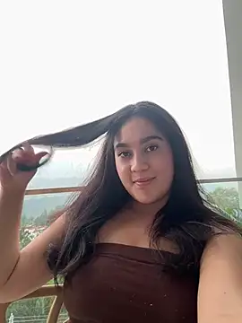 Nina lovi online show from May 27, 2026, 11:34 pm