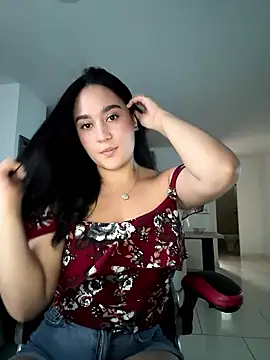 Nina lovi online show from January 14, 2026, 10:57 pm