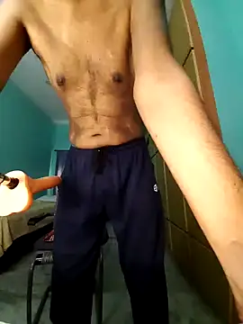 Snapshot of hornyindianmale82 chatting on January 7, 2025, 10:33 am hornyindianmale82 online show from January 7, 2025, 10:33 am