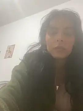 Snapshot of Sarah-safada chatting on June 20, 2026, 4:50 am Sarah-safada online show from June 20, 2026, 4:50 am