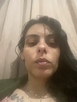 Snapshot of Sarah-safada chatting on June 23, 2026, 1:14 am Sarah-safada online show from June 23, 2026, 1:14 am