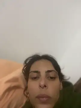 Snapshot of Sarah-safada chatting on June 12, 2026, 1:14 am Sarah-safada online show from June 12, 2026, 1:14 am