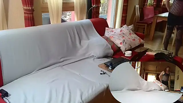 Snapshot of sassi_tv chatting on February 23, 2026, 3:45 pm sassi tv online show from February 23, 2026, 3:45 pm