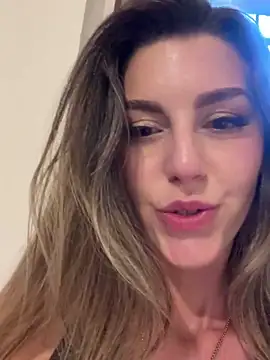 nicole 98 online show from April 18, 2026, 3:58 pm