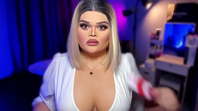 KarolinaThompson online show from January 25, 2025, 7:06 am