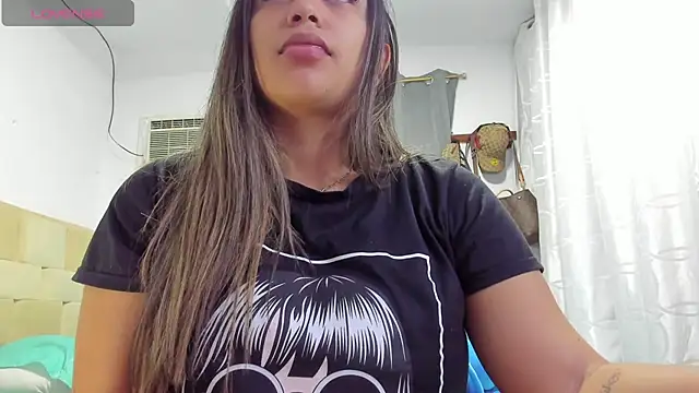 sweetfabianaxl online show from February 14, 2026, 7:03 pm