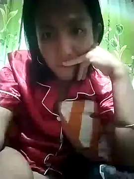 Snapshot of QueenTs_Tanya chatting on November 5, 2025, 8:01 pm QueenTs Tanya online show from November 5, 2025, 8:01 pm