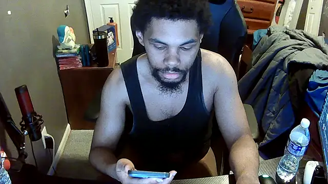Snapshot of Neovergil0 chatting on January 27, 2025, 6:30 am Neovergil0 online show from January 27, 2025, 6:30 am