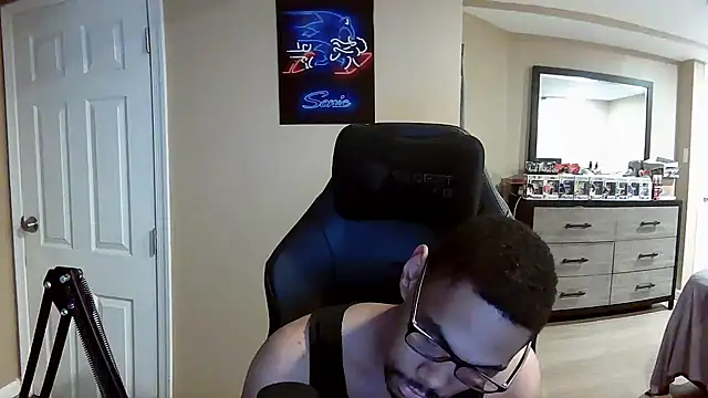 Neovergil0 online show from June 22, 2026, 3:53 pm