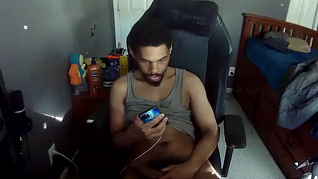 Snapshot of Neovergil0 chatting on November 4, 2025, 7:17 pm Neovergil0 online show from November 4, 2025, 7:17 pm